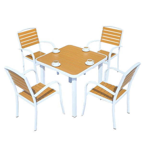 Custom-made aluminum patio furniture