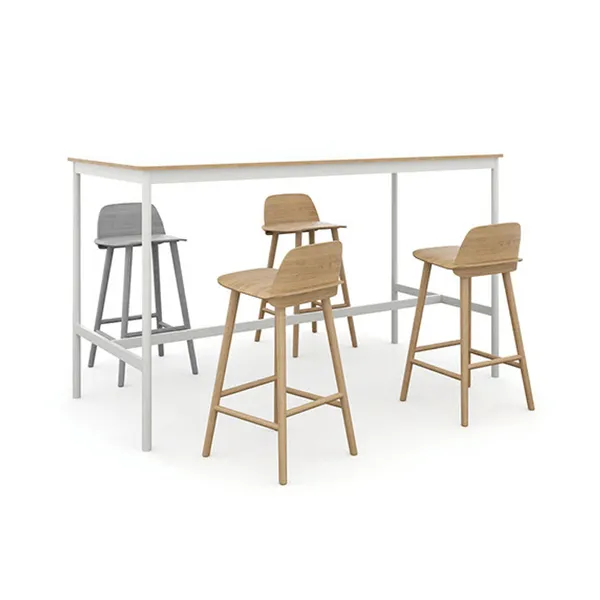 High tables and high chairs