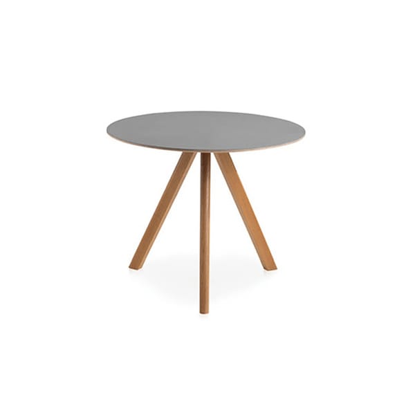 Restaurant round table