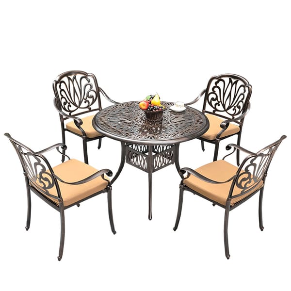 Outdoor metal furniture