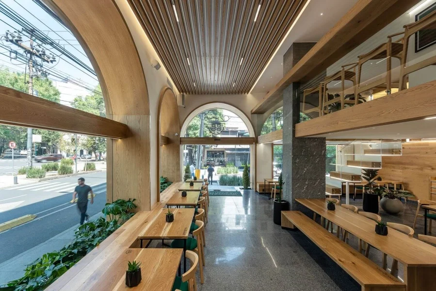 Custom-made tables and chairs for pizzerias