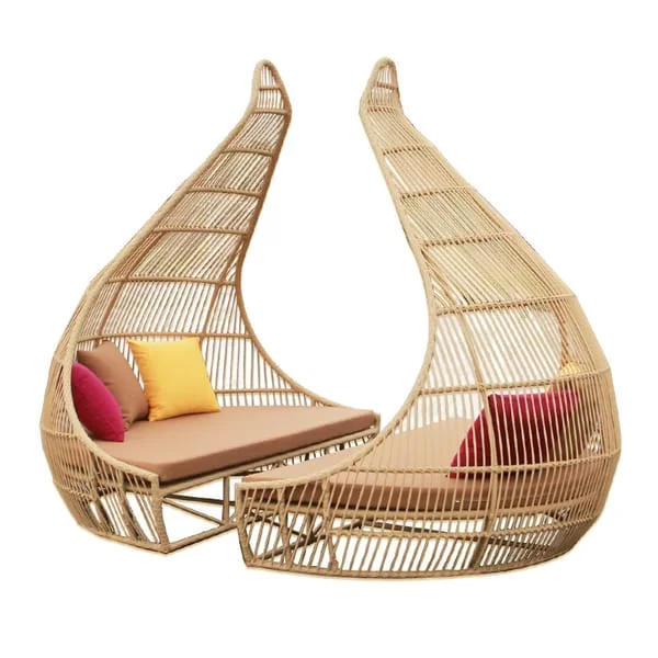 Custom outdoor sofas and chairs